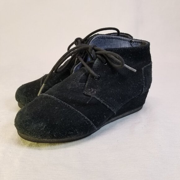 Toms Boots Youth 12 Girls Kala Desert Wedge Ankle Bootie Black Suede - Picture 2 of 8